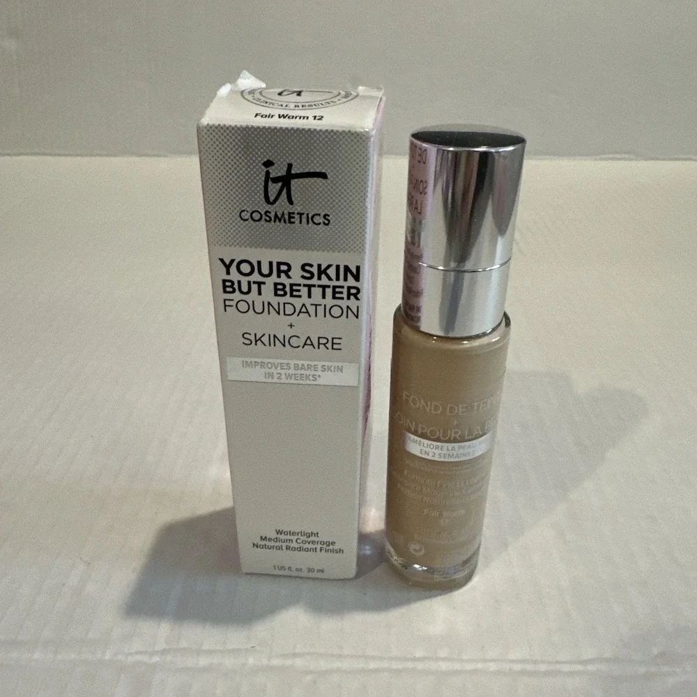 It Cosmetics Your Skin but Better Foundation + Skincare Shade Fair Warm 12